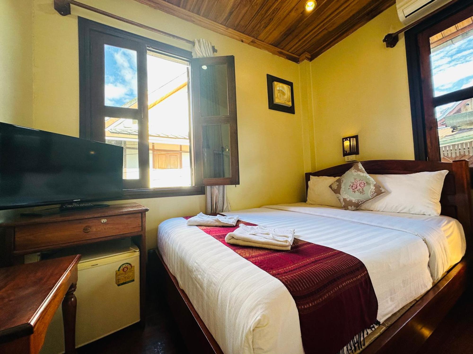 Anisa Mekong Riverside Villa Luang Prabang Exterior foto