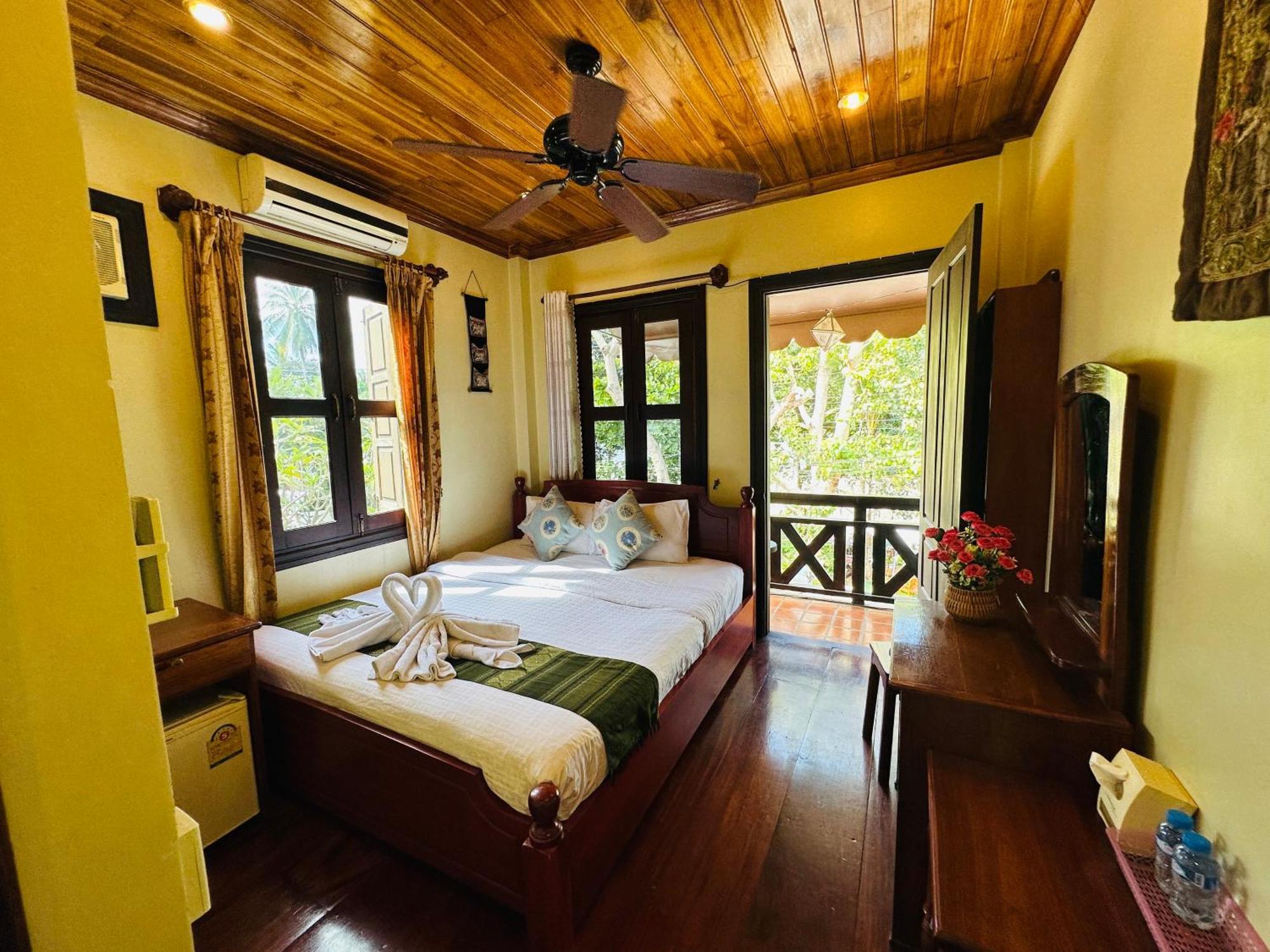 Anisa Mekong Riverside Villa Luang Prabang Exterior foto