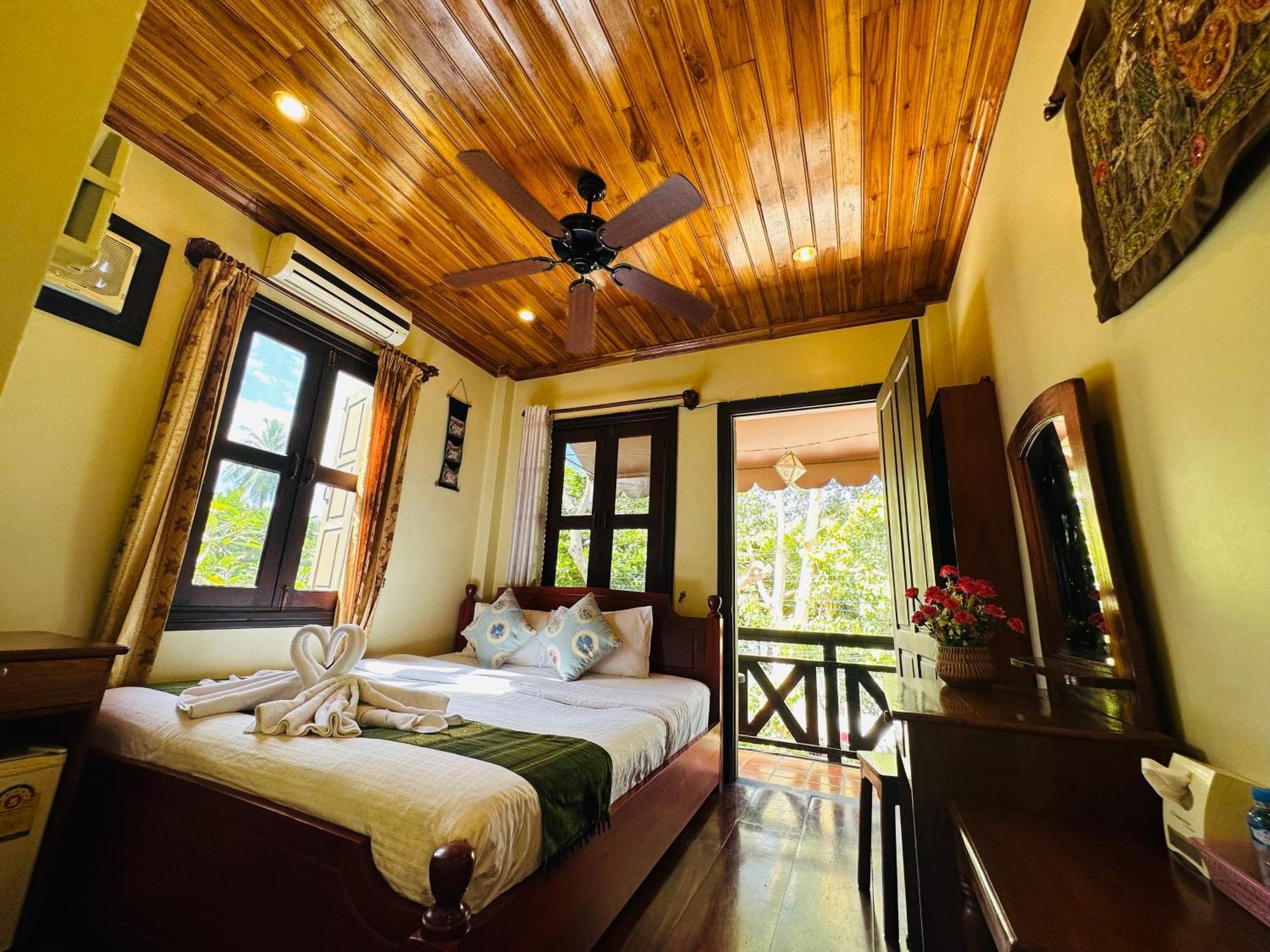 Anisa Mekong Riverside Villa Luang Prabang Exterior foto