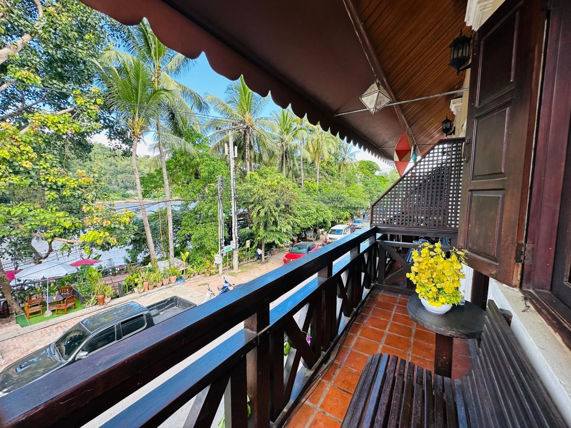 Anisa Mekong Riverside Villa Luang Prabang Exterior foto