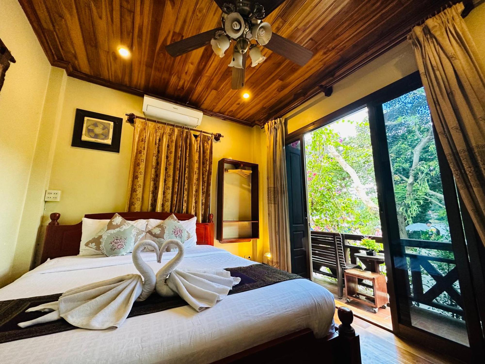 Anisa Mekong Riverside Villa Luang Prabang Exterior foto